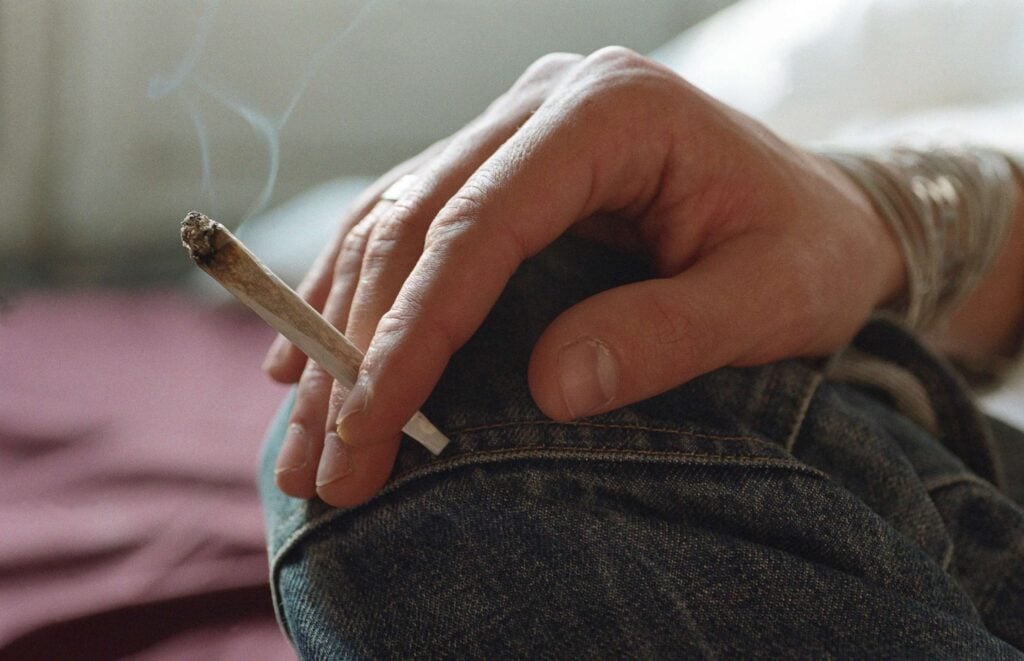 Healthiest Method to Consume Cannabis by Smoking